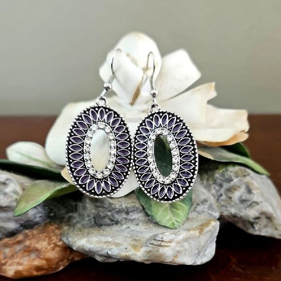 Vintage Art Deco Oval Drop Earrings With Crystals - Picture 2 of 5